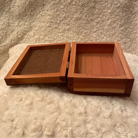 Vintage Aboriginal Woman Las Vegas Souvenir Wood Storage, Trinket, Jewelry Box - Picture 4 of 8